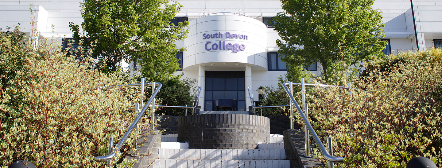 Michelmores expands relationship with South Devon College
