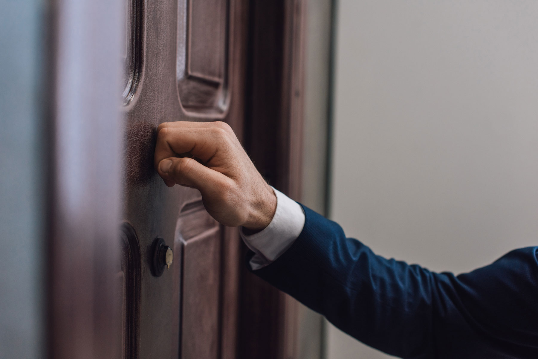 Illegal workers raids surge: how businesses can protect their reputation and avoid fines